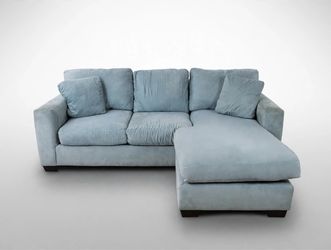 Sectional Couch with Chaise Lounge