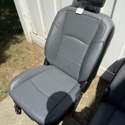 Dodge RAM 3(contact info removed) Front And Back Seat Like New