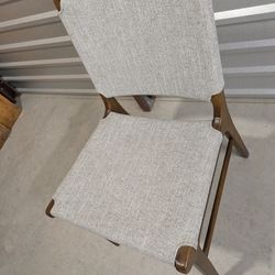 Guest seating chairs