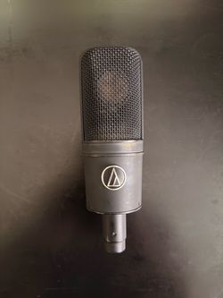 Audio-Technica AT4040 Cardioid Studio Condenser Microphone
