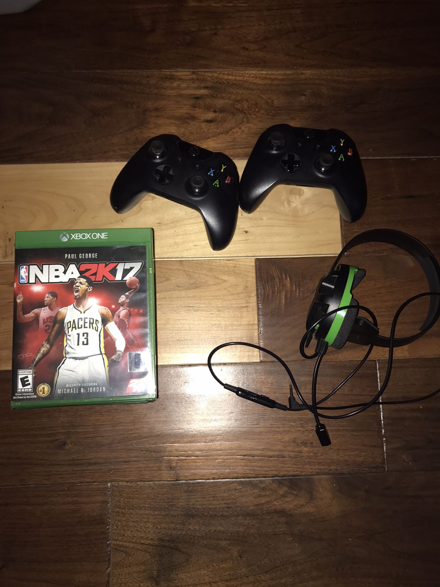 Xbox games, controllers and headset