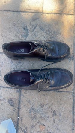 Men’s size 9 shoes