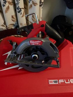 Milwaukee Circular Saw