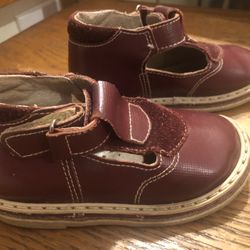 Baby Shoes 7c 