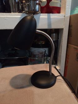 Small desk lamp Thumbnail