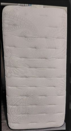Like new  2 beautiful beautyrest twin mattresses  only  . ( only used for 1 week ).