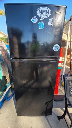 Frigidaire Not Big Not Small But Good Size For Garage Or Room