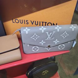 Louis Vuitton Country Purse For Women's