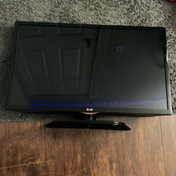 LG TV. 32 Inch Tv/monitor. Don’t Want It. 