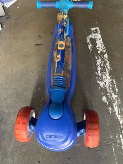 Jetson Kids 3-Wheel Kick Scooter