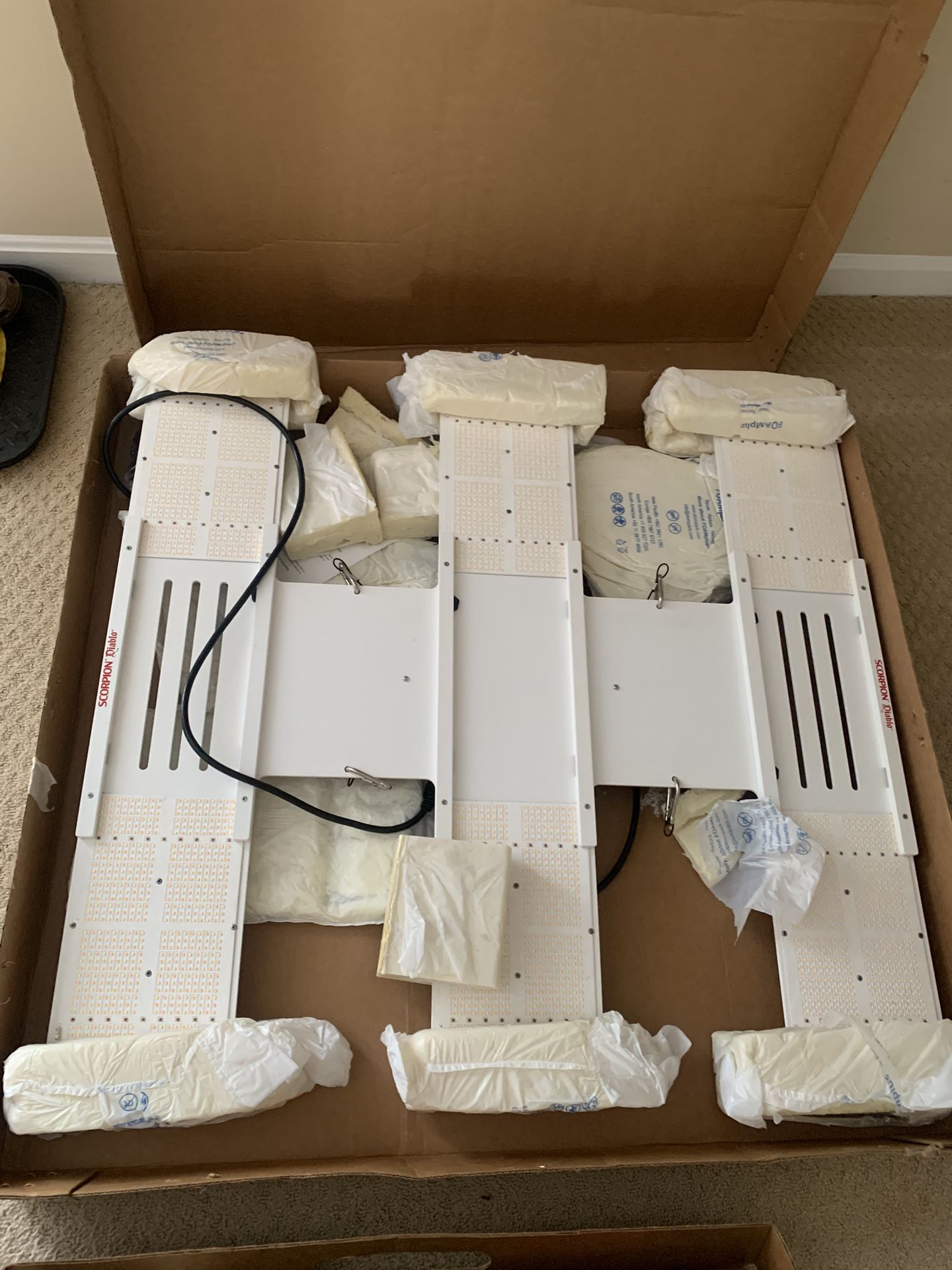 HLG Scorpion Diablo LED Grow Light