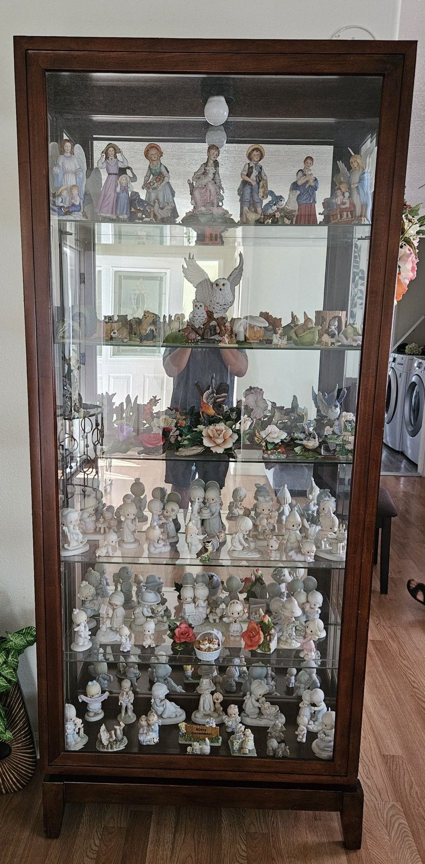 pulaski 2 way sliding door curio glass cabinet (make an offer)