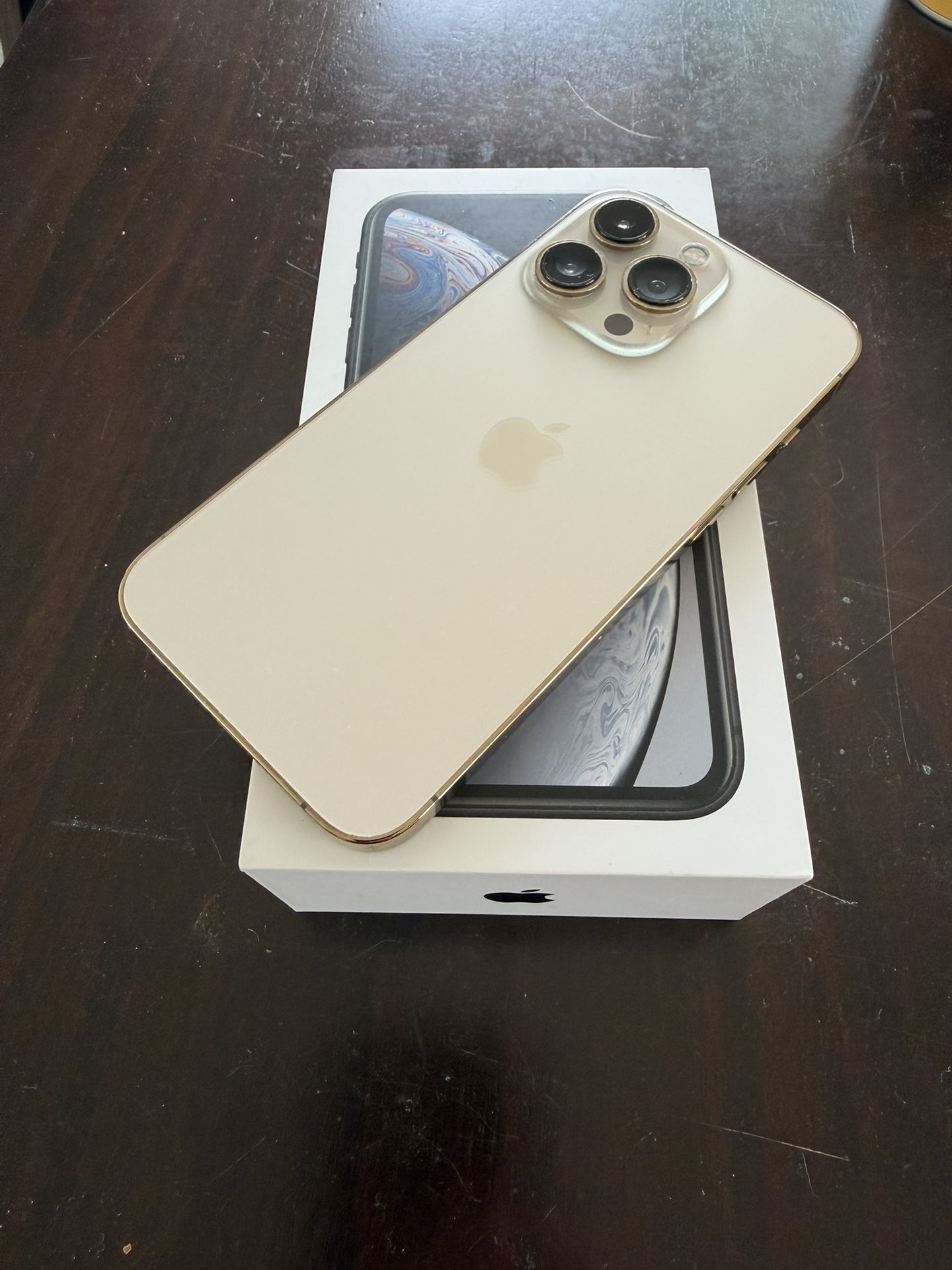 Iphone 13 Pro - Gold