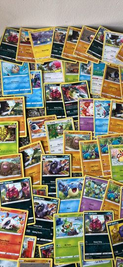 80 Pokémon Trading Cards Mixed Lot