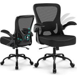 (NEW IN BOX) Computer Chair