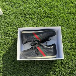 Toddler Black Gucci Shoes