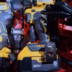 New DeWalt Drill W/ 5AH Battery