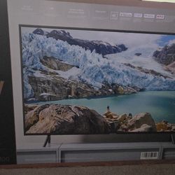 Samsung 2019 50"RU7100 Smart TV