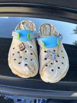 cinnamon toast crunch crocs