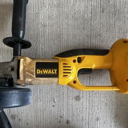DEWALT DC410 cordless angle grinder with NO BATTERY 