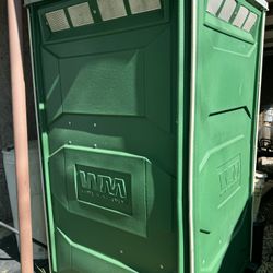 Portable Bathroom 