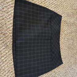 Plaid express skirt Size 4