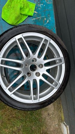 Audi Wheel OEM 18” W/ Michelin