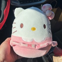 Hello Kitty Squishmellow “8 Inch 