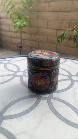 Storage container