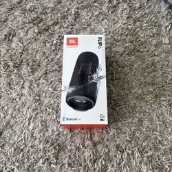 NEW - JBL Flip 6 - Portable Waterproof Speaker - Black