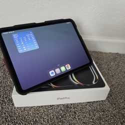 Apple iPad M5 11 Inch OLED + CASE
