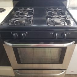 Frigidaire Black and Stainless Steel Gas Stove