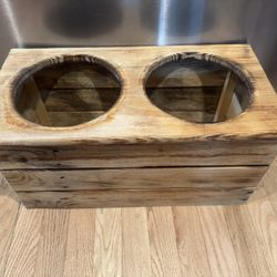 Wood Pet’s Food Stand.