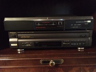 Mint 7-piece Vintage Stereo System with Turntable  Thumbnail