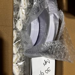 30 GUESTS DINNERWARE SET DINNER AND DESSERTS PLATES SILVERWARE ,NAPKINS and CUPS Juego desechables 30 personas  30 platos pastel y 30 cena cubiertos y