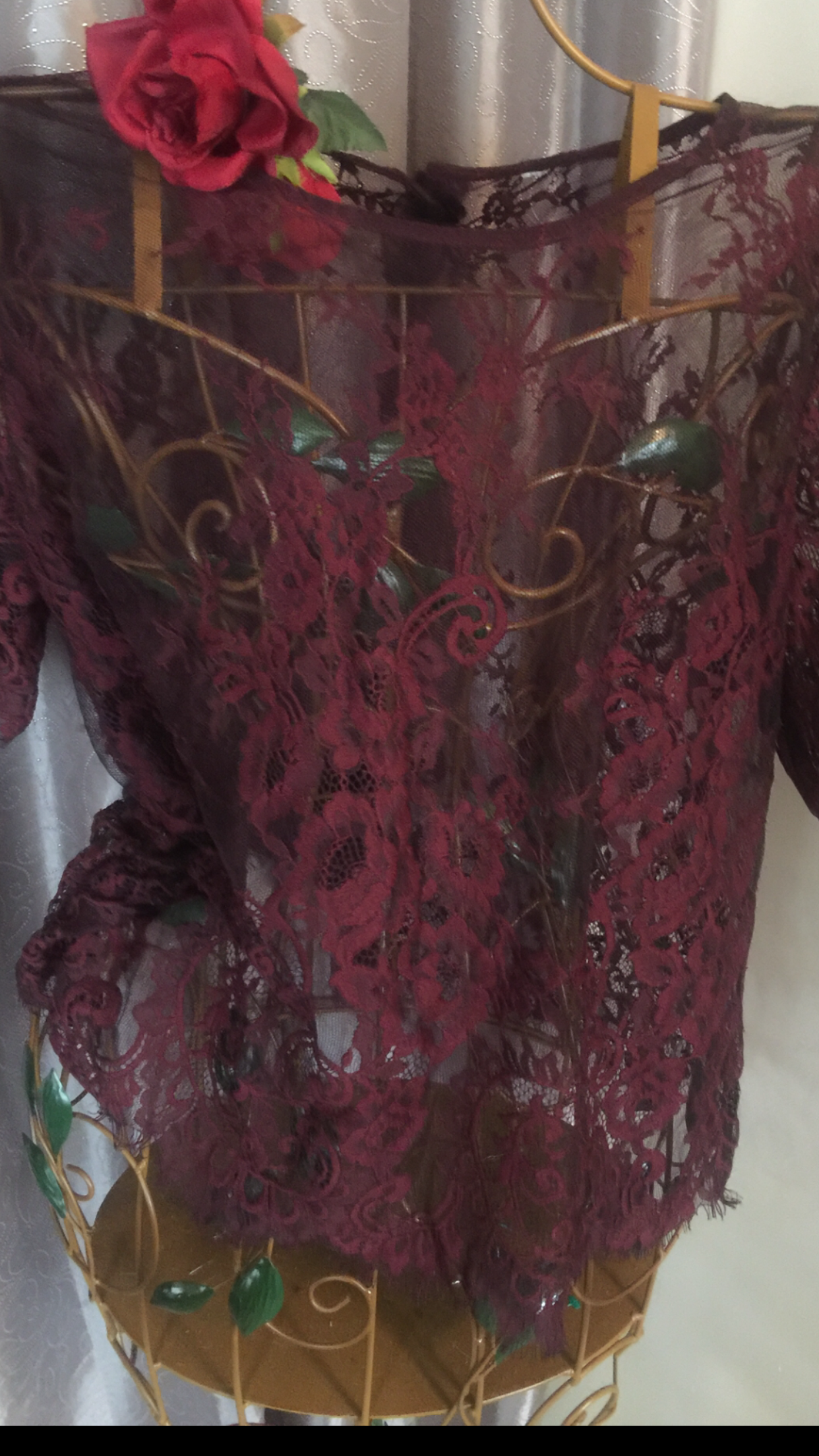 Designer misses couture style Party “! Burgundy sheer cotton lace button back size large NEW