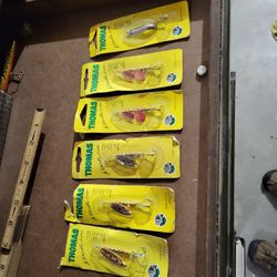 6 Fishing Lures New In Package 