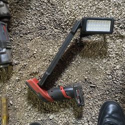 Milwaukee M12 Underbody Work Light