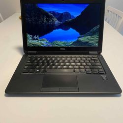Dell Latitude E7250 Laptop 12.5-inch
Intel Core i5 2.30 GHz 
8GB RAM
240 GB SSD
Windows 10 Pro. Microsoft office is installed. Nothing wrong. **NO TRA