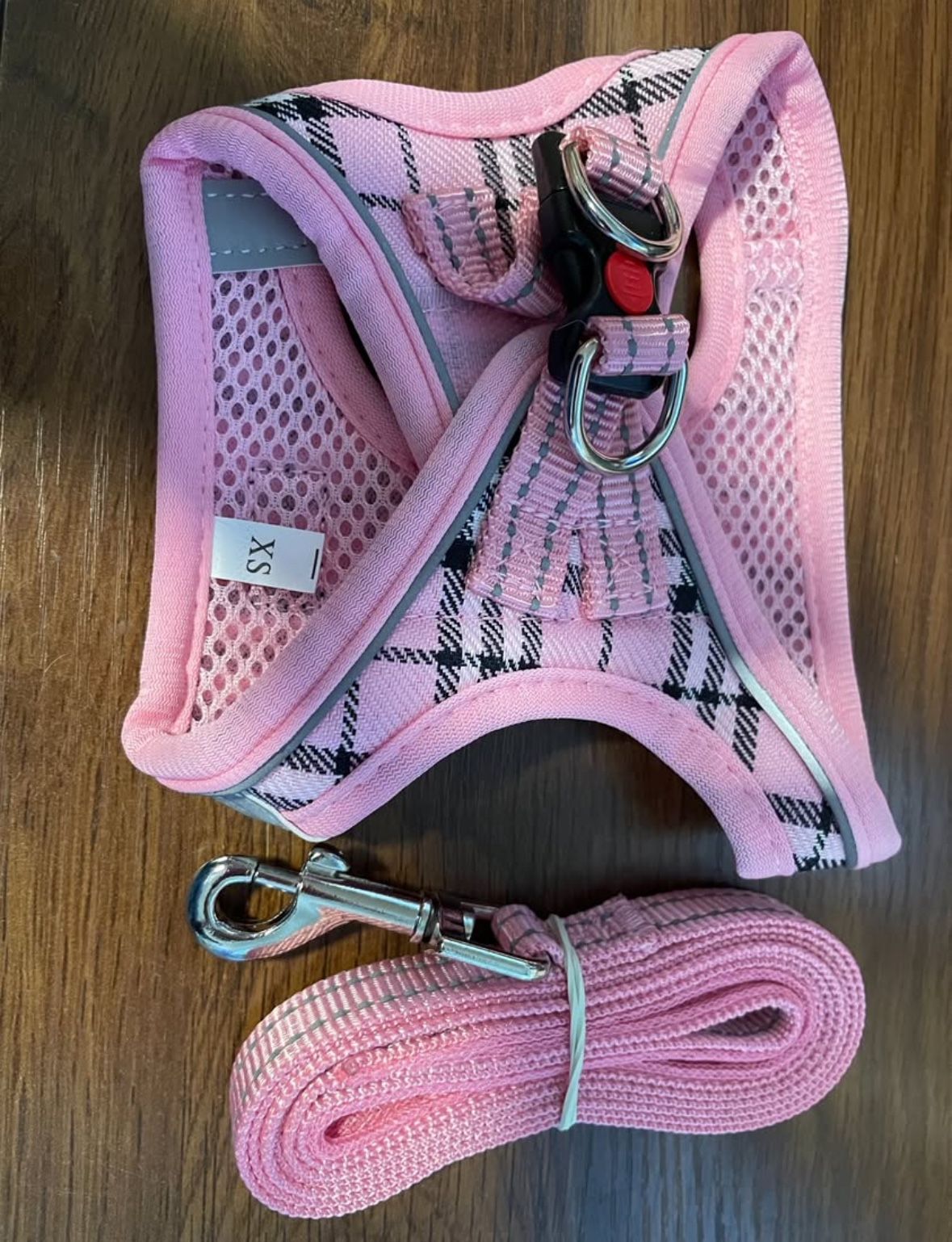 XS Dog Vest And Leash Set