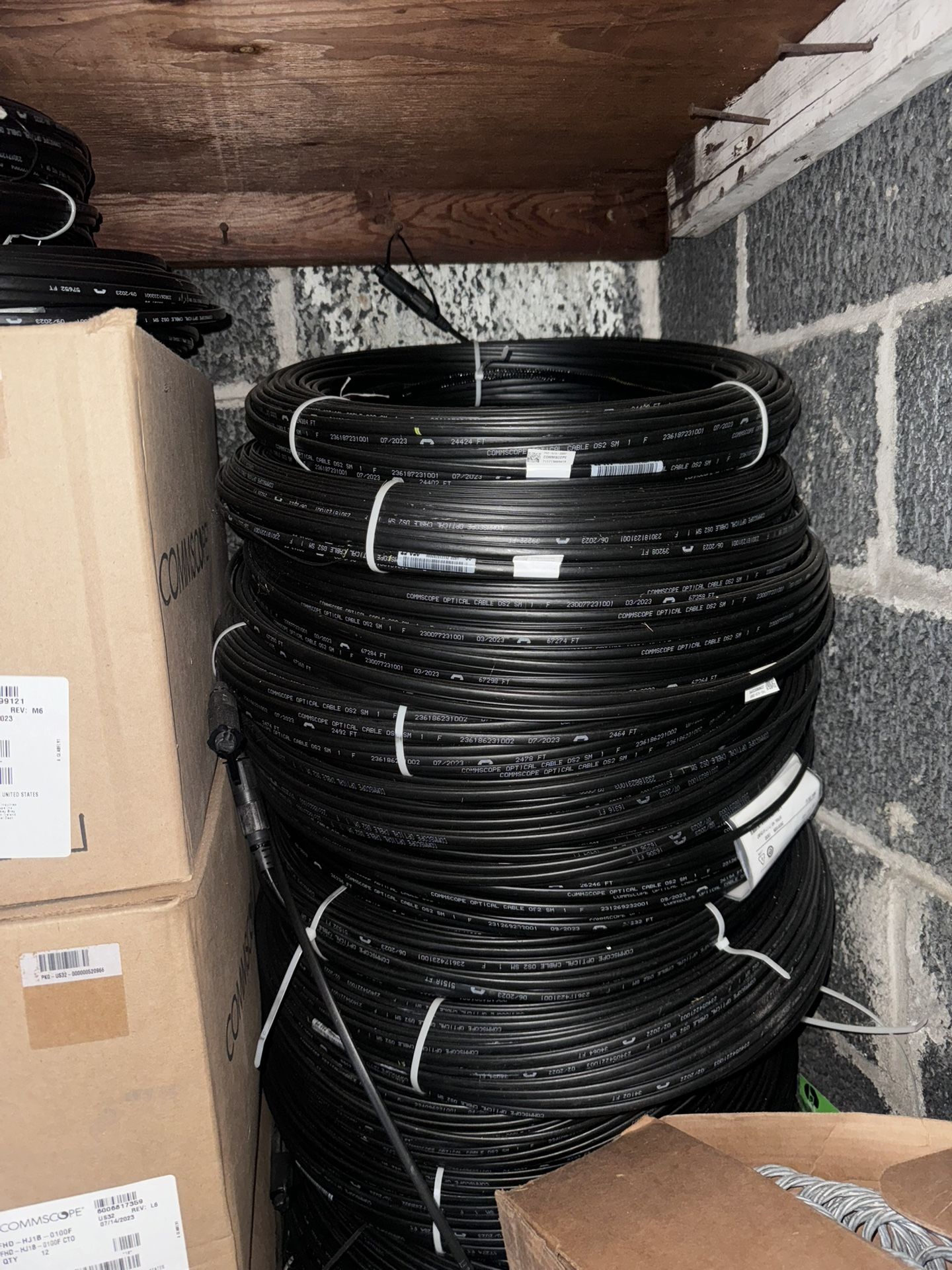 Fiber optic cables (single mode)