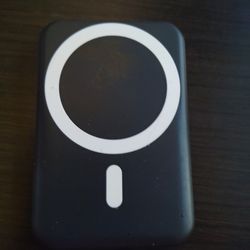 iPhone 16 Battery Charger 