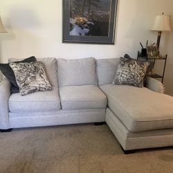 Sectional Sofa W/ Chaise