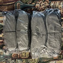 NEW Brake Pads For Ford Truck F150 4.6 Or 5.4