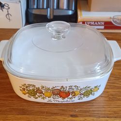 Vintage Corning And Pyrex Ware Pieces 