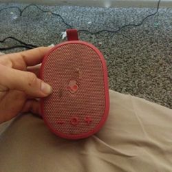 Skull Candy Xilo Speaker Was 40 Bucks Originally Will Lower It To 15 Because It Doesn't Bump Like It Used To 