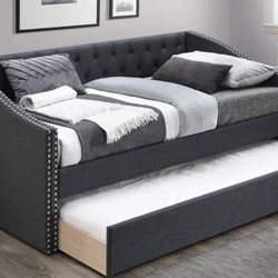 Daybed w/Trundle 