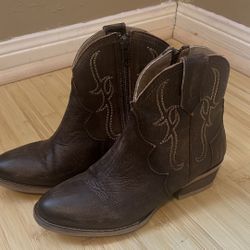 Circle G Cowboy Boots 7