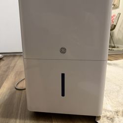 GE 35 Pint dehumidifier