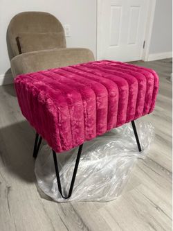 Pink Ottoman (BRAND NEW)